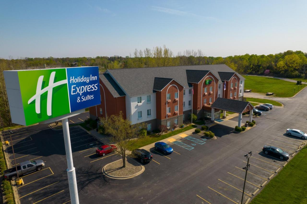 Holiday Inn Express Hotel & Suites Bedford By Ihg Bagian luar foto